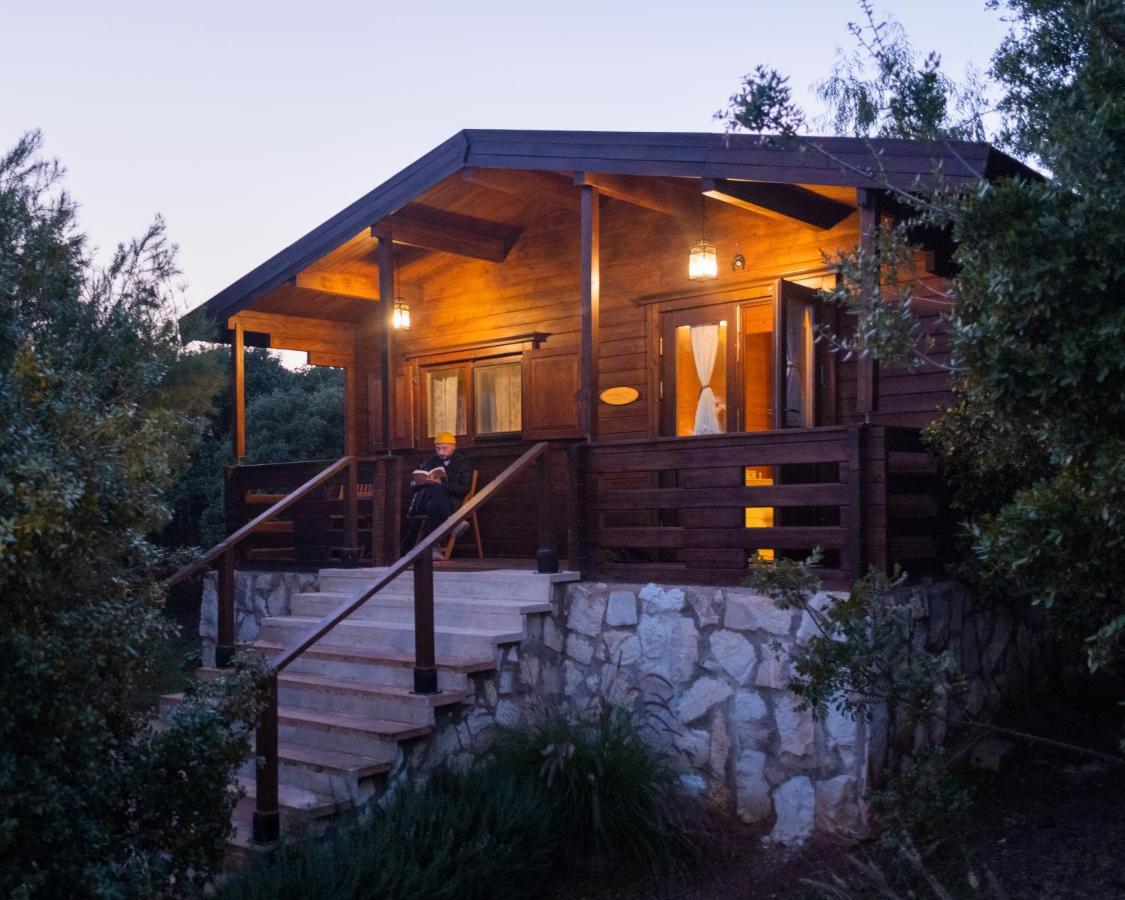 Mountain Breeze Lodge & Resort Al Salt Extérieur photo