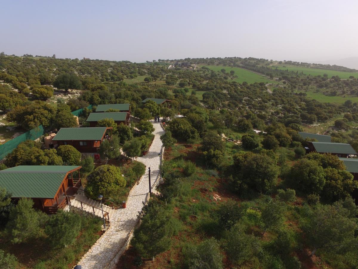 Mountain Breeze Lodge & Resort Al Salt Extérieur photo
