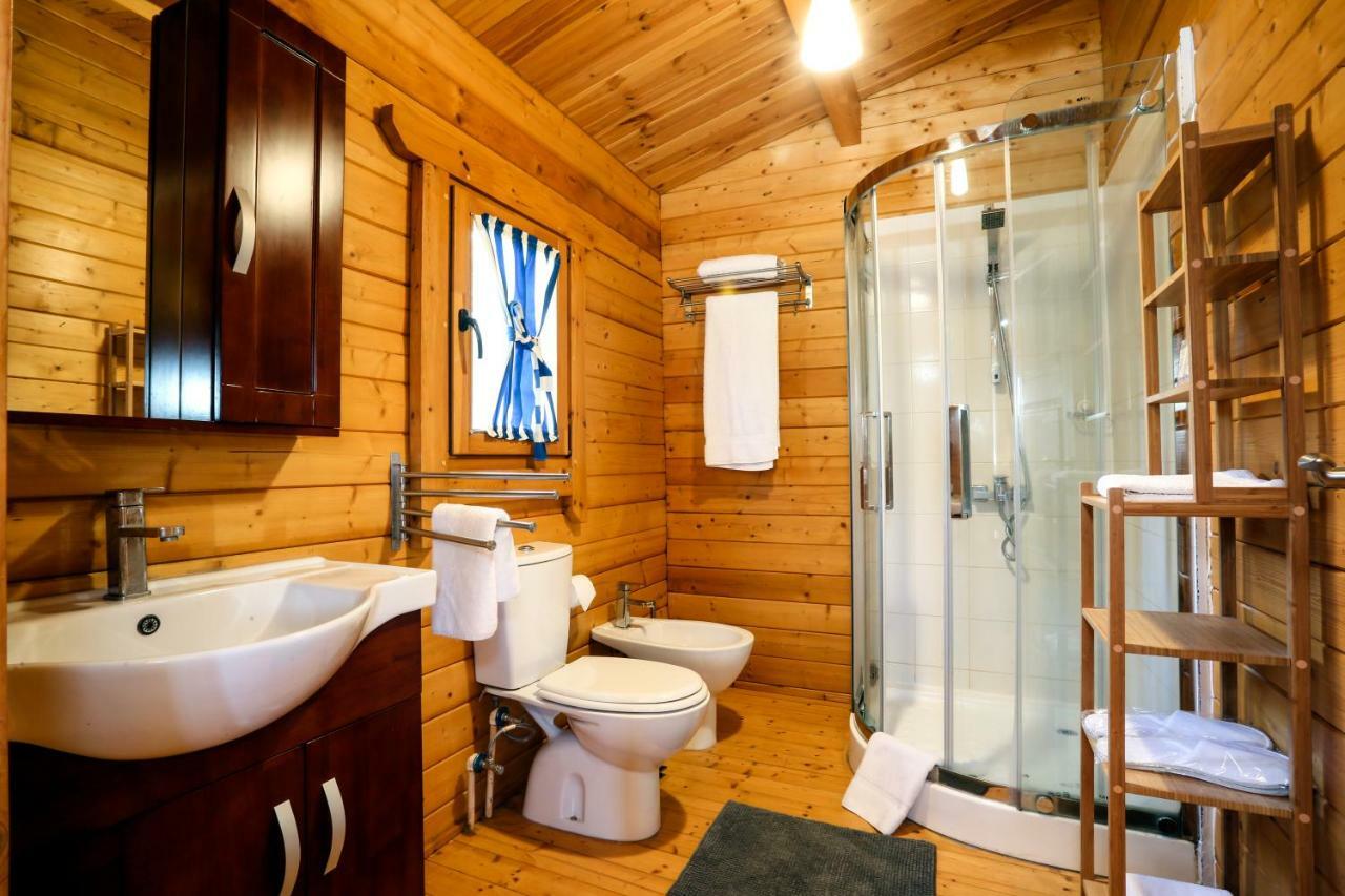 Mountain Breeze Lodge & Resort Al Salt Extérieur photo